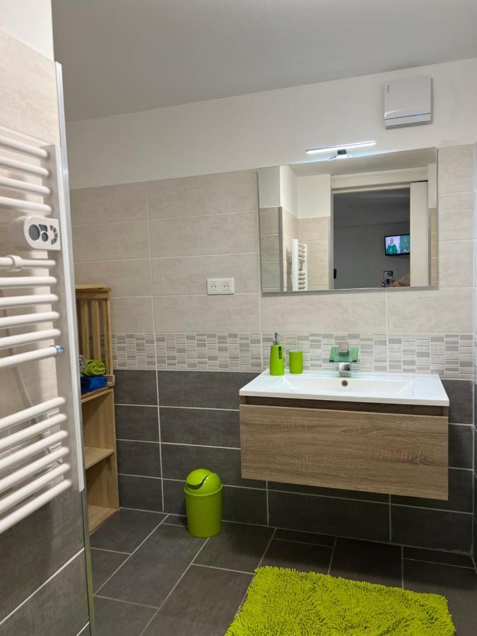 Tres Bel Appartement Bleu Montclar  Esterno foto